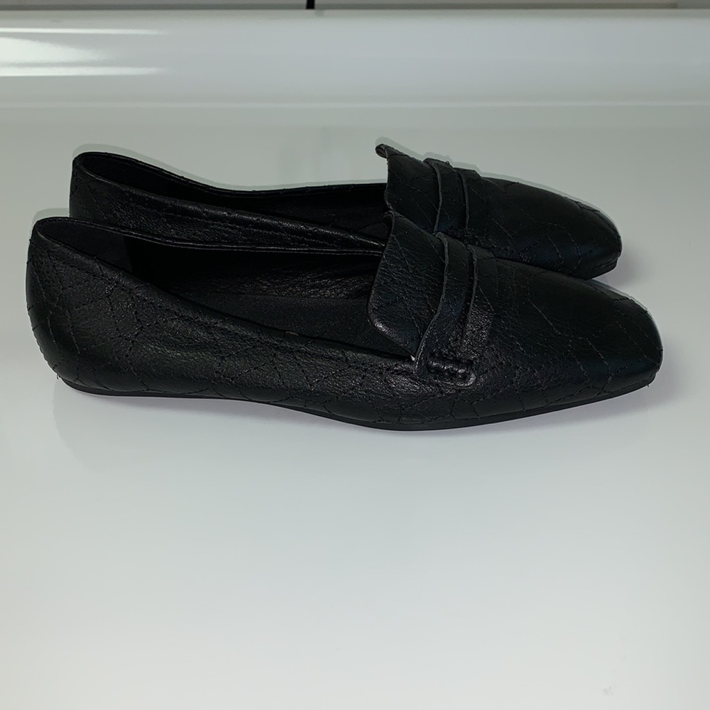 Alamea Leather Loafer View 4